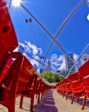 ampetheater in millenium park chicago illinois